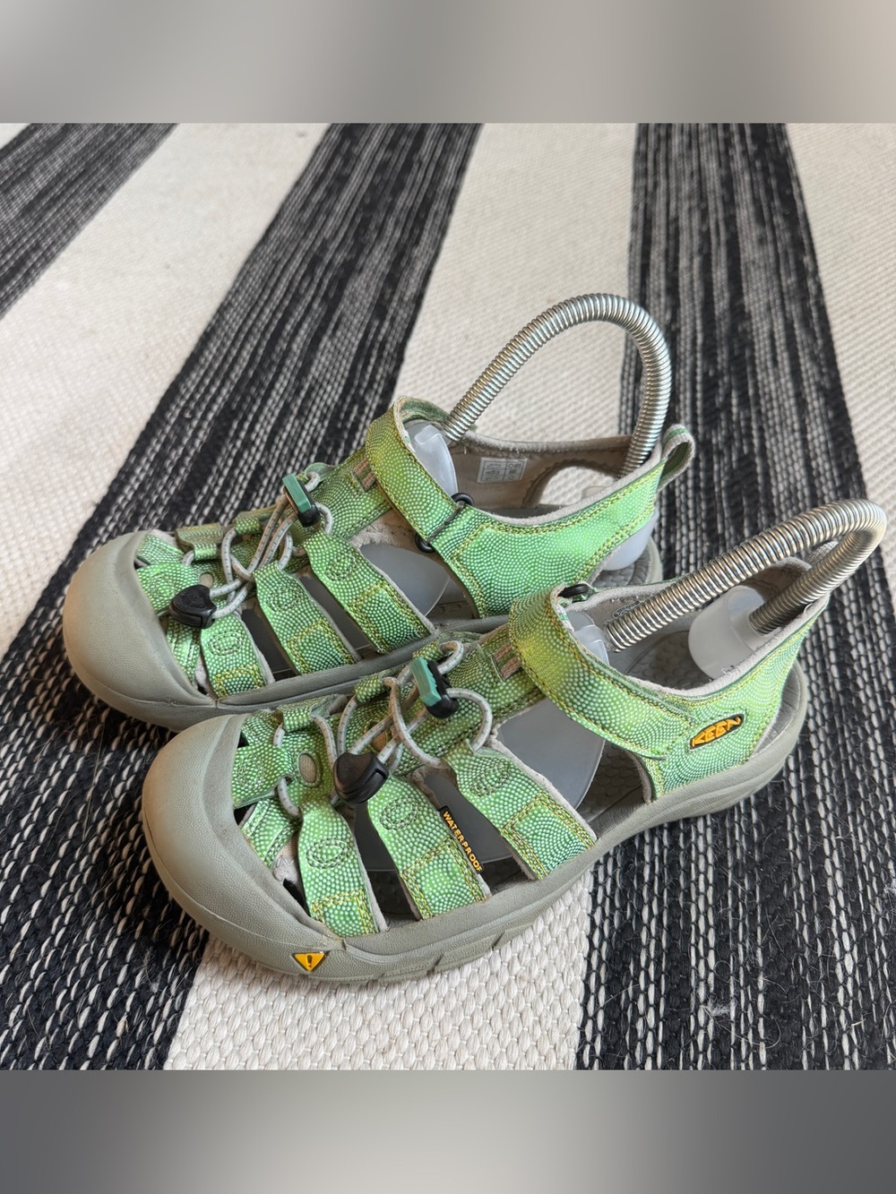 KEEN Women's Green Sandal - Lightweight Outdoor Water Shoe Size 5